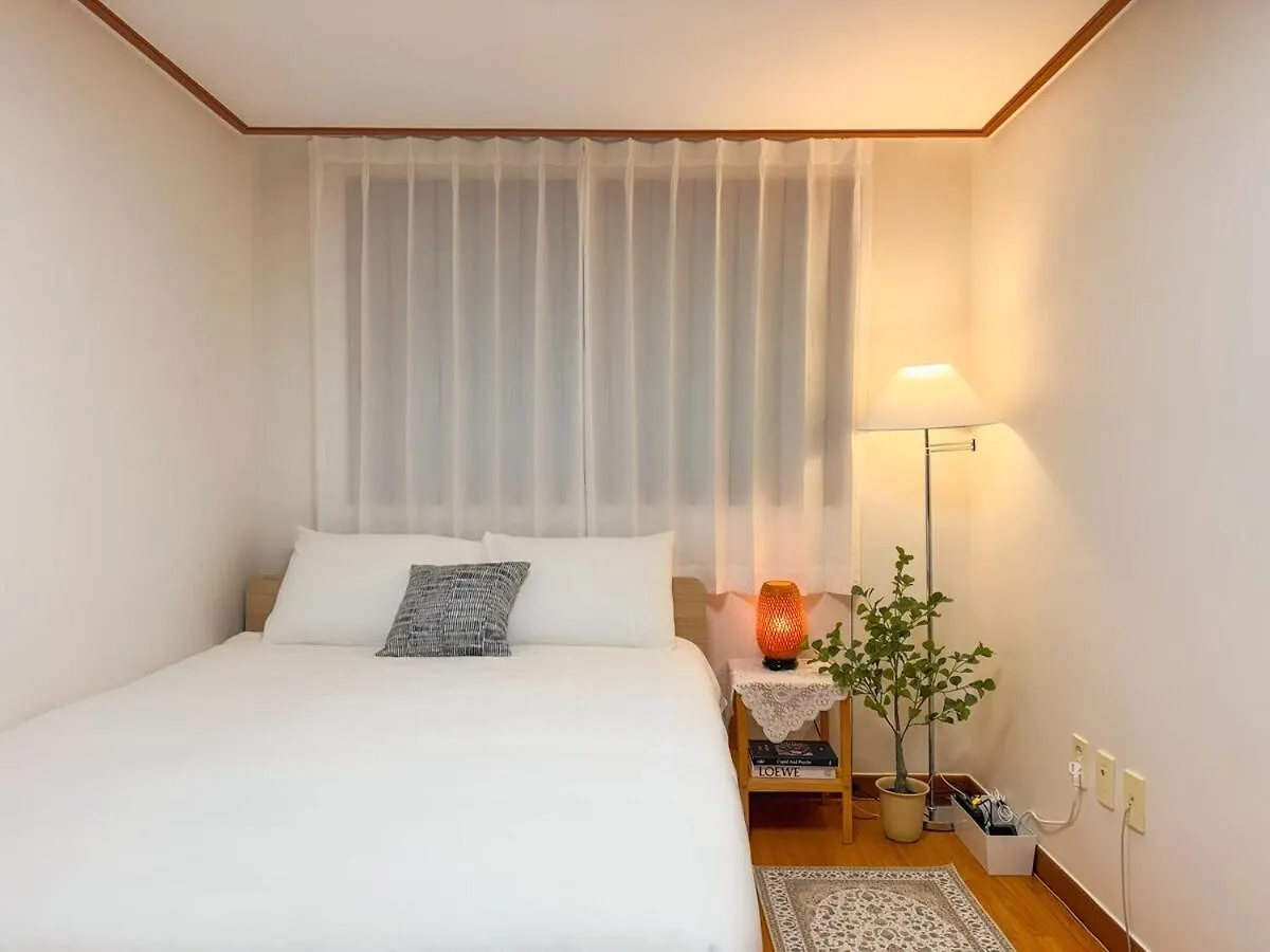 Апартаменты H House Hongdae Сеул