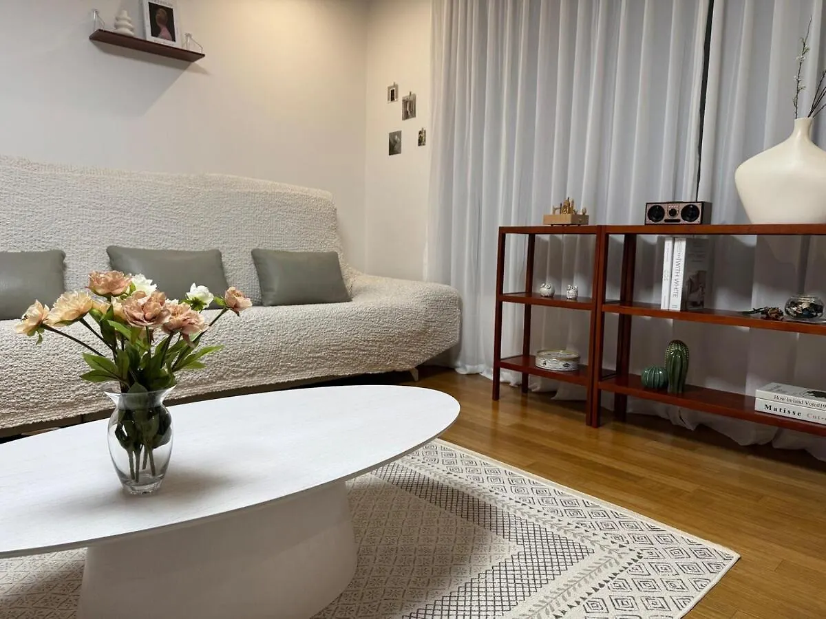 Апартаменты H House Hongdae Сеул