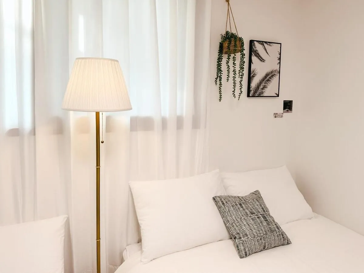 Апартаменты H House Hongdae Сеул