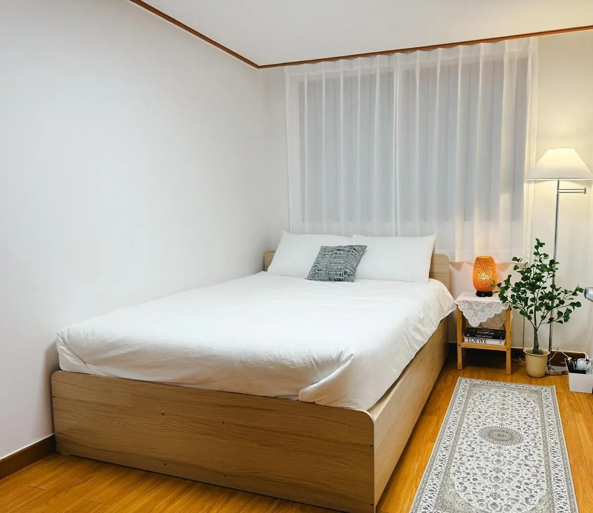 Апартаменты H House Hongdae Сеул 0*,  Южная Корея