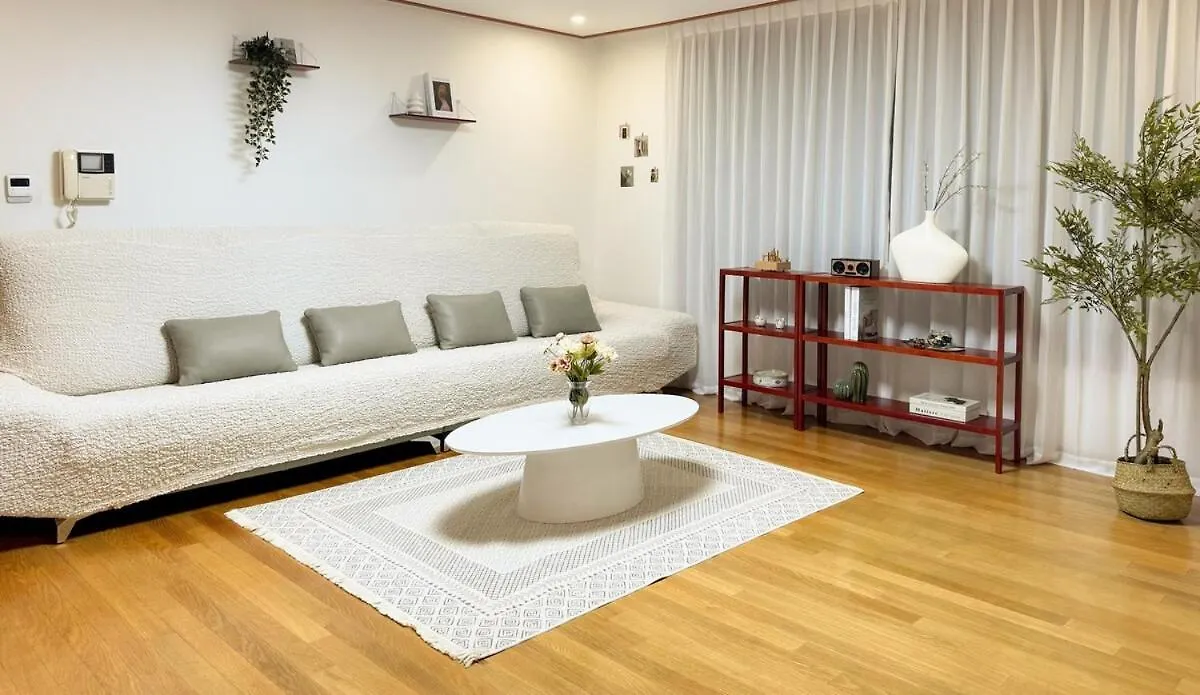 Апартаменты H House Hongdae Сеул